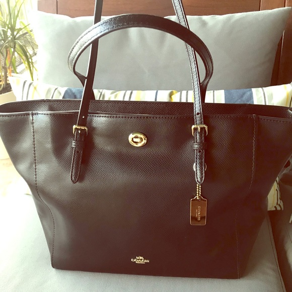 coach turnlock tote